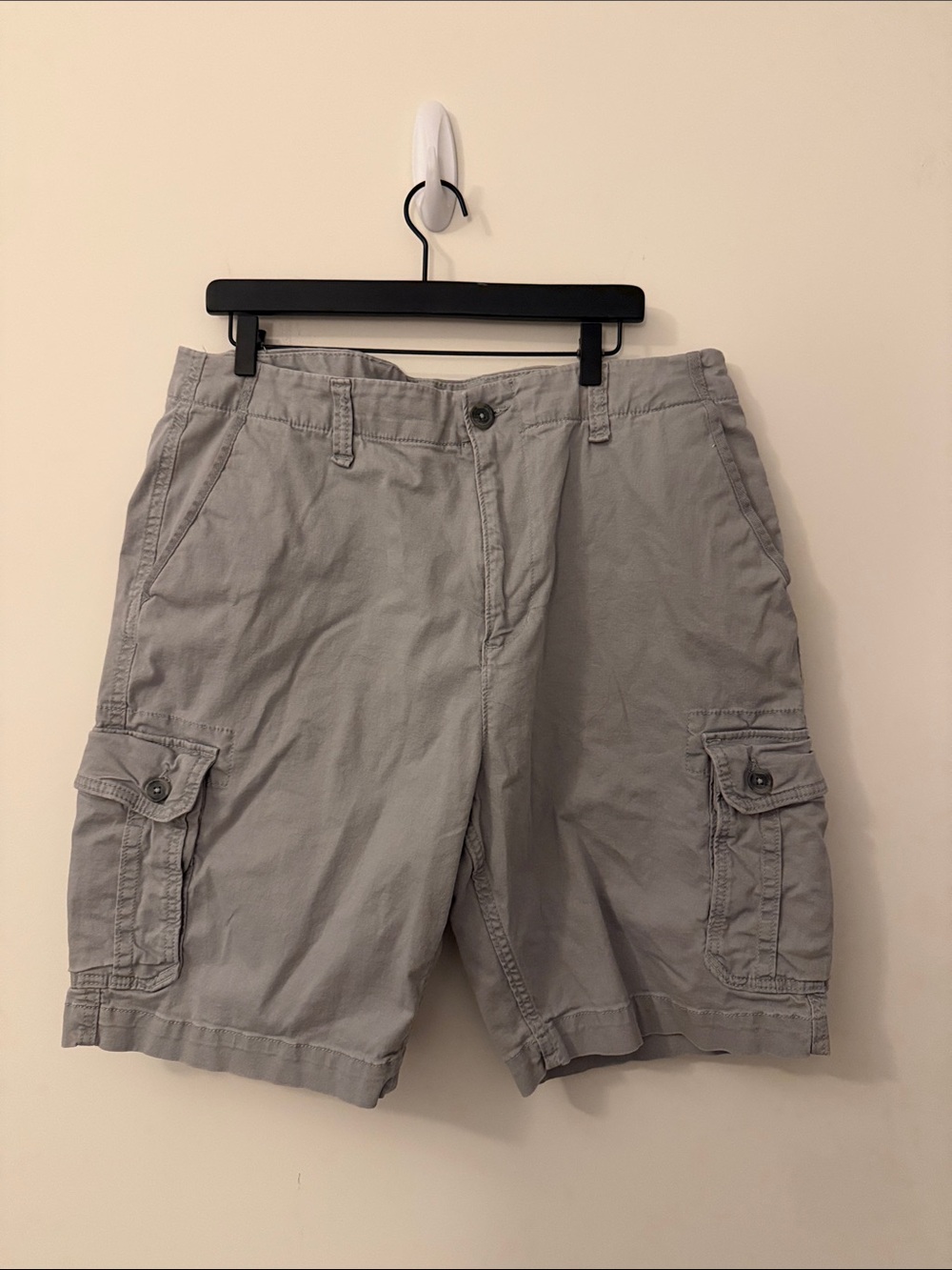 Old Navy Light Gray Cargo Shorts - Utility Pockets
